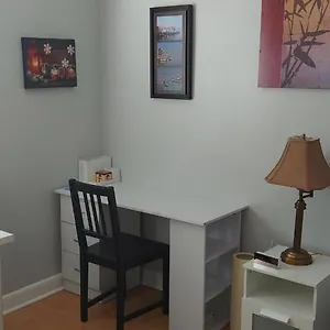  Homestay High Park Single With Personal Washroom And Kitchen