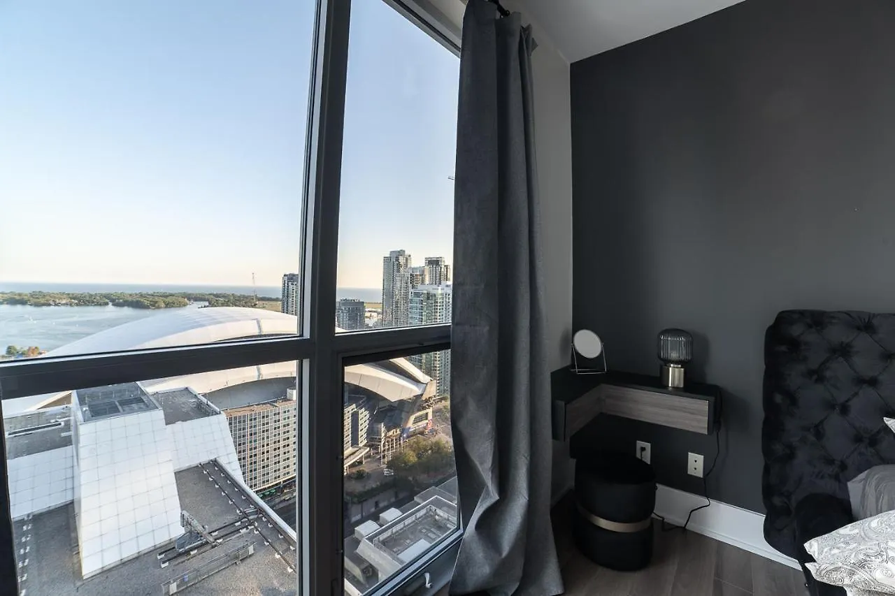 Appartement Designer Condo W/ Cn Tower View & Parking Toronto